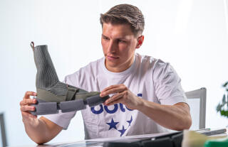 Modern Solid sneakers