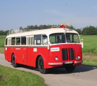 Průvod autobusů připomene sto let jejich fungování